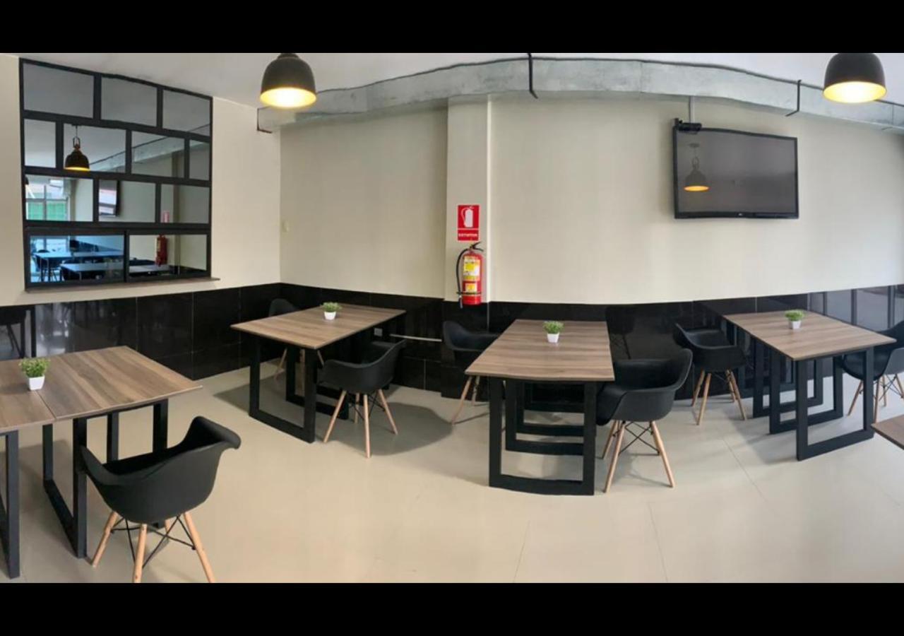 Leveint Executive Hotel Пукалпа Екстериор снимка